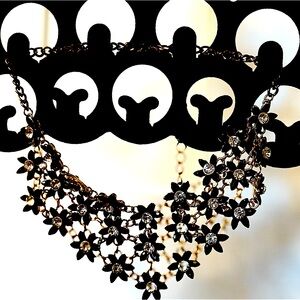 Y2K Black and Gold Toned Floral Bib Necklace
